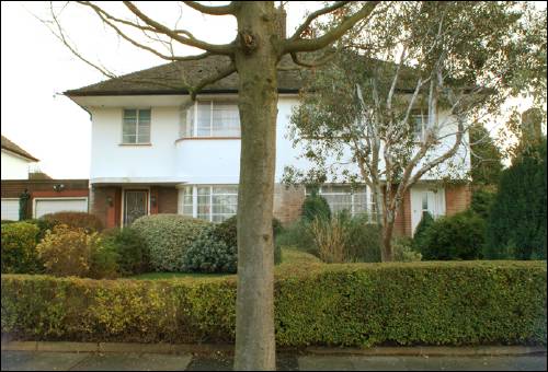 16-18 Ludlow Way